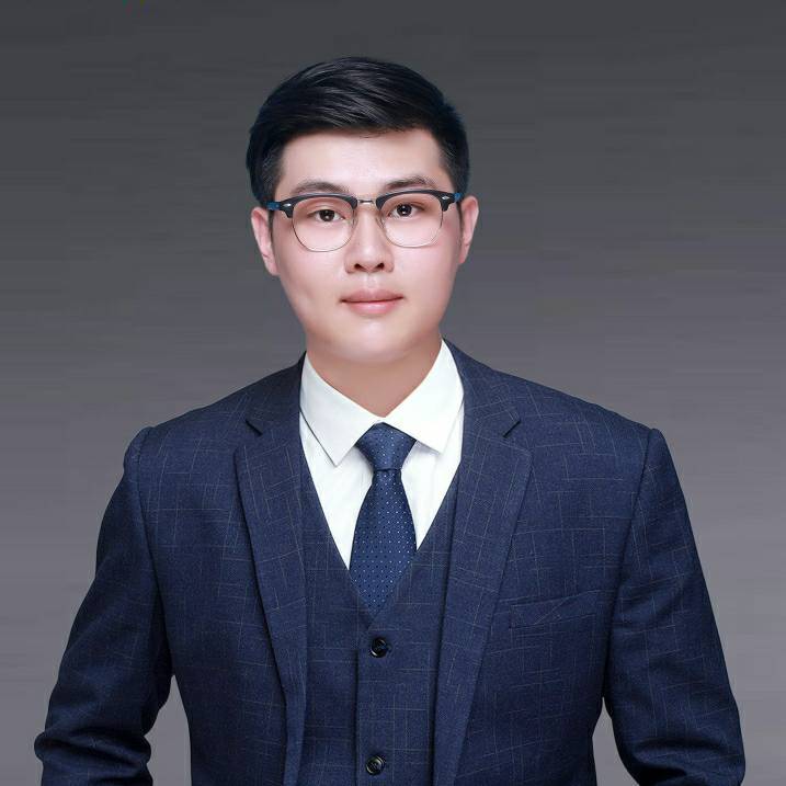 马闰博律师助理